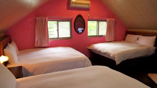 Family Room (6 Adults)