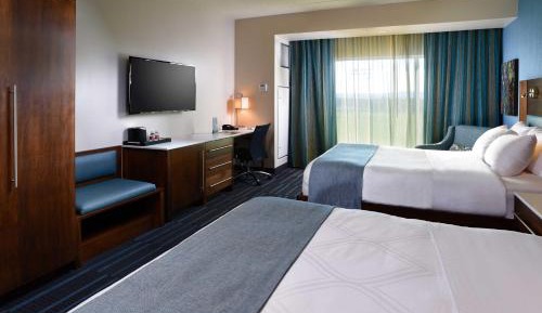  Deluxe Queen Room with Mountain View