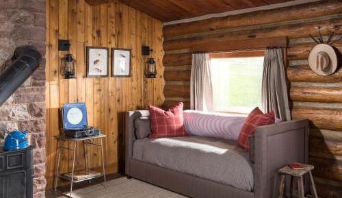 Cougar Cabin 