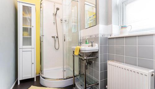 Triple Room with Shared Bathroom