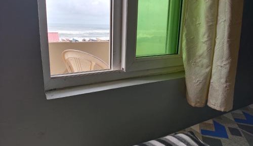 Studio Apartment with Sea View - Indian nationals only 