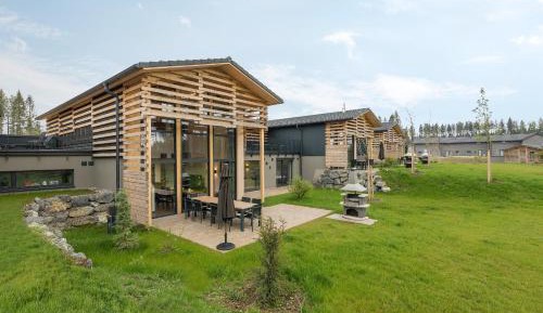 Exclusive Cottage (8 Adults)