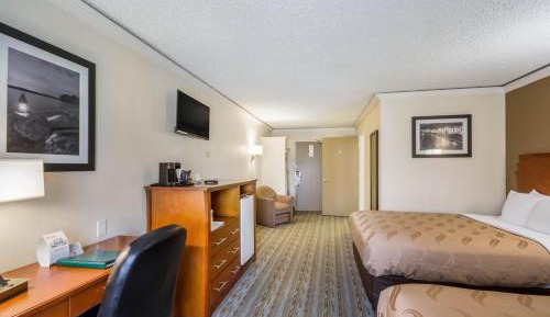 Queen Room with Two Queen Beds - Non-Smoking