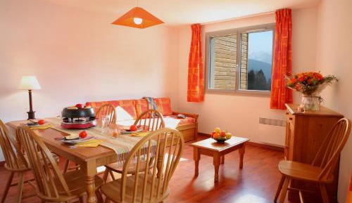 Studio (2 Adults)