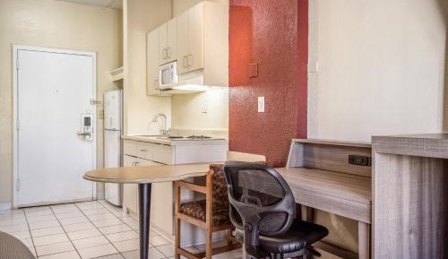 Accessible Kitchenette Suite
