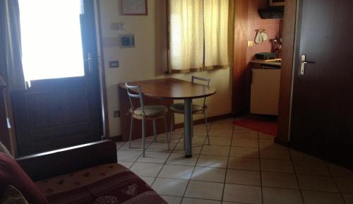 Studio (2 Adults)