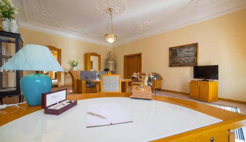 Presidential Suite