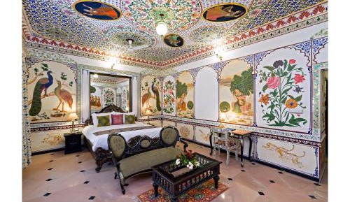 Palace Room