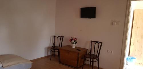 Double or Twin Room with Extra Bed