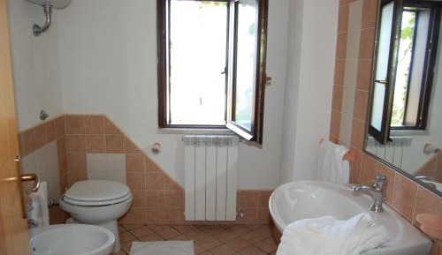 One-Bedroom Apartment with Terrace and Sea View