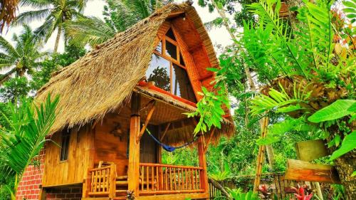 Backpacker Bungalow with Garden View
