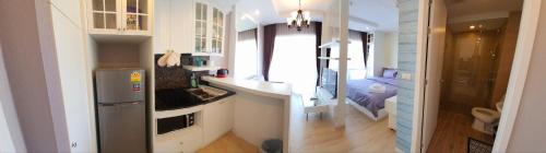Studio with Balcony