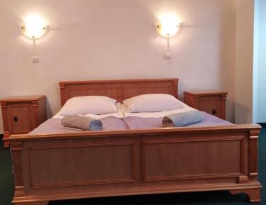 Suite (2 Adults)