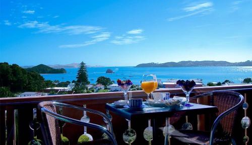 Top Floor Suite - Romantica 