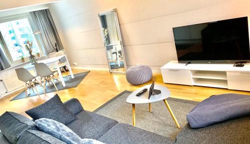 Deluxe Apartment