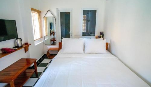 Queen Room with Garden View