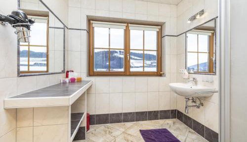 Two-Bedroom Apartment (4 Adults)
