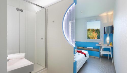 Triple Room (2 Adults + 1 Child)