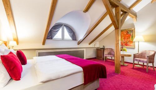 Two-Bedroom Suite