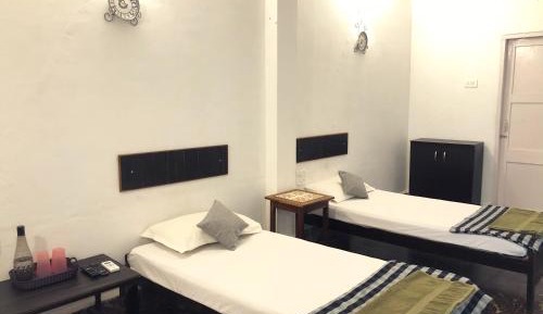 Large Twin Room