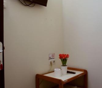 Single Room with Shared Bathroom