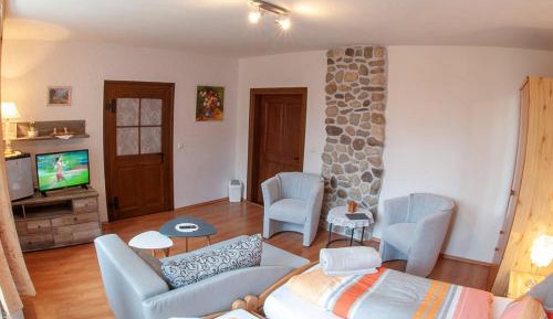 Double or Twin Room with Shower