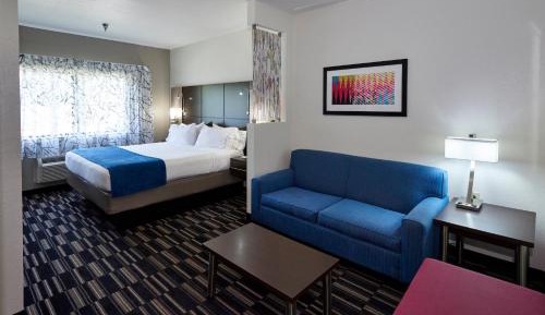 Standard King Room with Sofa Bed