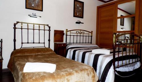 Triple Room with Private Bathroom