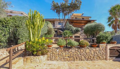 Three-Bedroom Superior Apartment