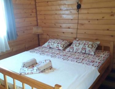 One-Bedroom Bungalow