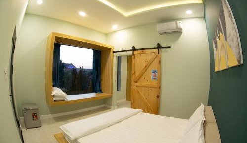 Large Double Room