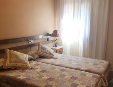 Twin Room with Private Bathroom