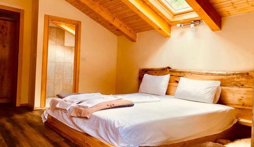 King Room with Balcony