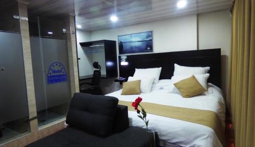 Presidential Suite