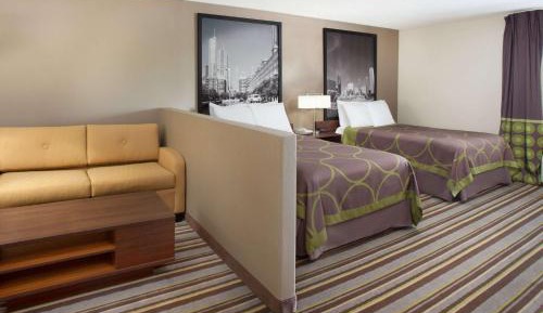 Studio Suite with Two Double Beds - Non-Smoking