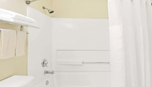 Deluxe Double Room with Two Double Beds - Non-Smoking
