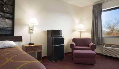 King Studio Suite - Non-Smoking