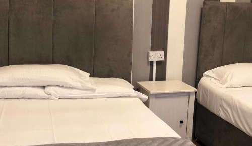 Twin Room with Shared Bathroom