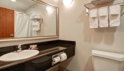 King Suite with Jacuzzi 