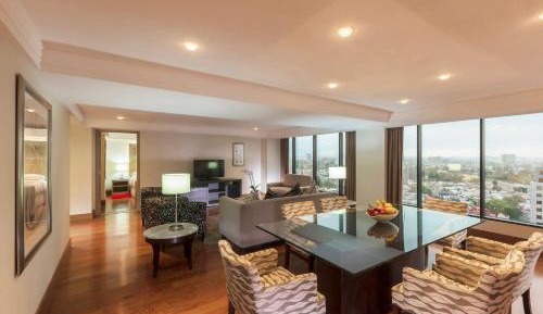 Premium Level Master Suite