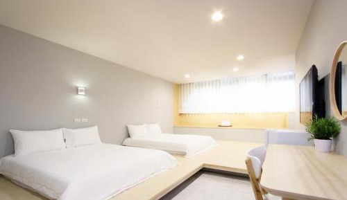 Quadruple Room with Bathroom