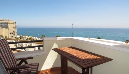 One-Bedroom Apartment with Balcony and Sea View