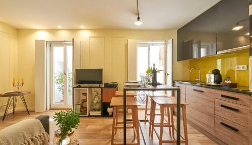 Apartment with Terrace