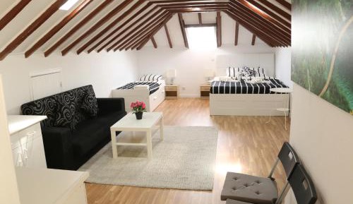 Deluxe Quadruple Room