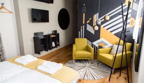 Deluxe King Room