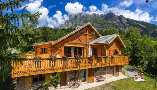 Superior Chalet