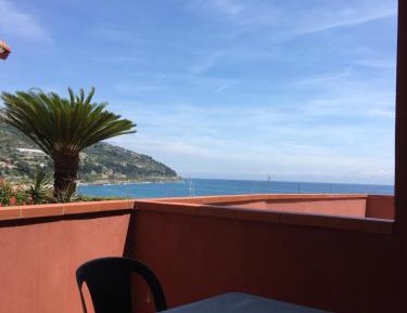 Double Room with Balcony and Sea View