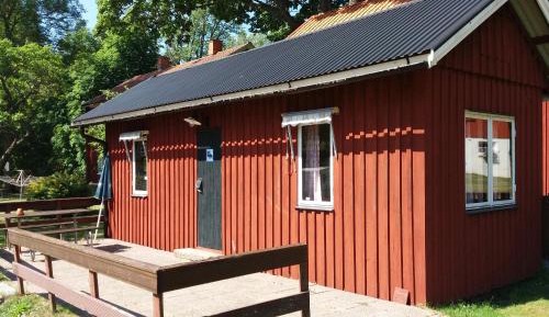 Cottage (4 Adults)