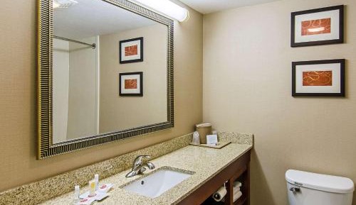 King Suite - Non-Smoking