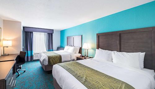 Queen Room with Two Queen Beds - Non-Smoking